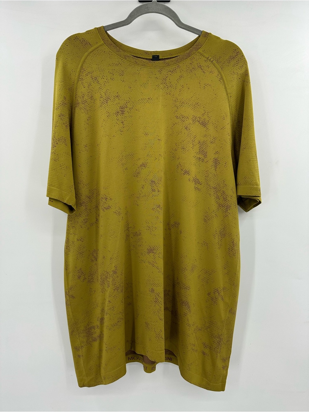 lululemon athletica Men's Green And Brown Short Sleeve Performance Tee XL